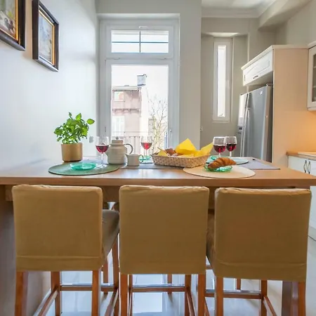 Apartament Aladyn Daire *