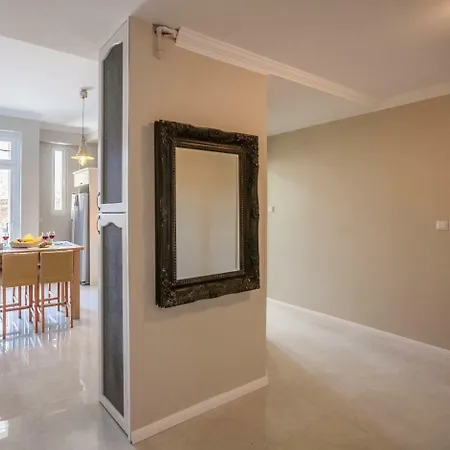 Apartament Aladyn Daire *